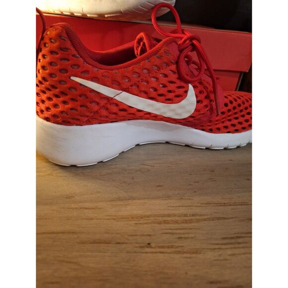 Nike Roshe One Flight Red Size 5.5 Youth 705485-601 - Picture 4 of 11